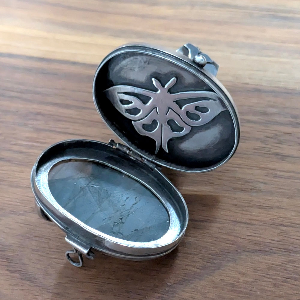 Labradorite Poison Ring